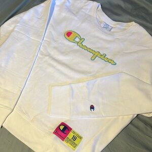 Champion women’s crewneck sweater